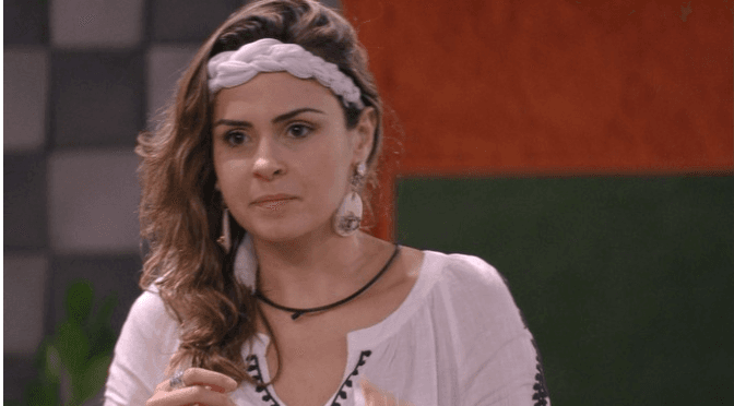 "BBB 16": Ana Paula comenta grave acidente de carro que sofreu