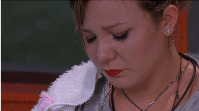 "BBB 16": Maria Claudia fica frustrada ao perder etapa da Prova do Líder e cai em prantos
