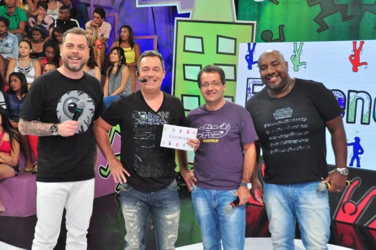 Encrenca ganha novo cenário na RedeTV!; confira o vídeo
