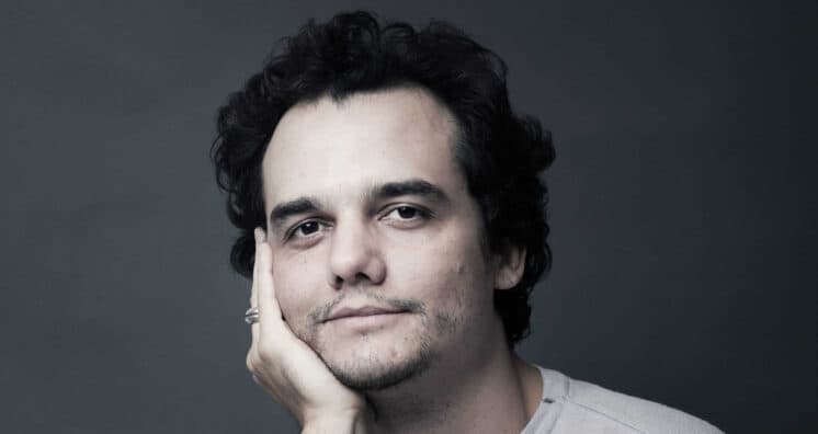 Ator Wagner Moura defende o PT em desabafo no Facebook