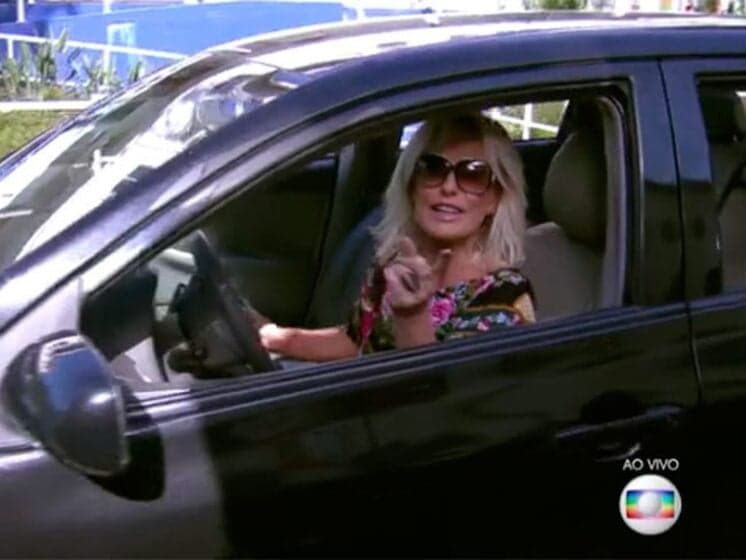 Trauma! Ana Maria Braga relembra 'atropelamento' por carro automático