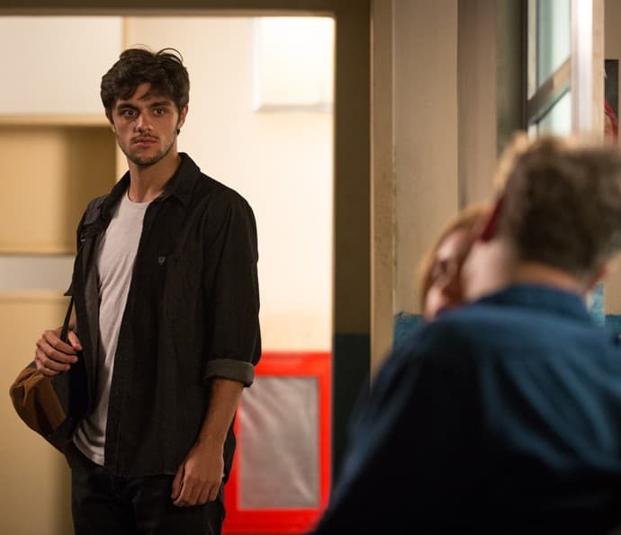"Totalmente Demais": Jonatas tem atitude inusitada ao ver beijo de Arthur e Eliza