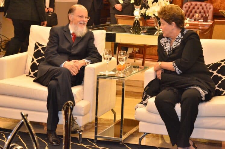 Bispo Macedo e Igreja Universal rompem apoio ao governo Dilma