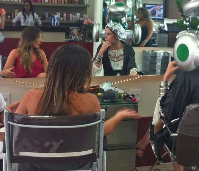"Eu vivo há seis anos de pós BBB. Eu quero sair desse mundo", dispara Anamara