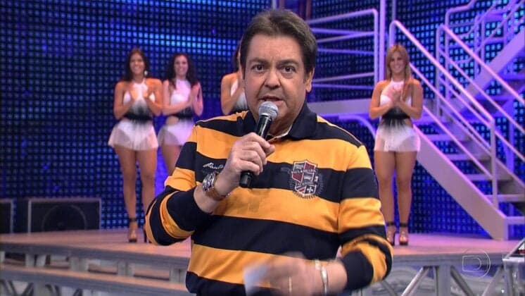 Fausto Silva dispara: "Beijava a Luiza Tomé e foi antes das plásticas"