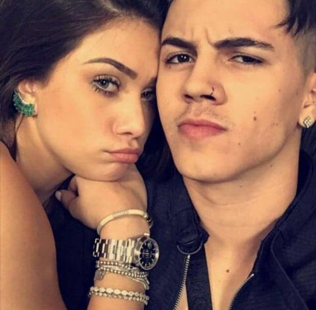 Biel e Flávia Pavanelli confirmam namoro
