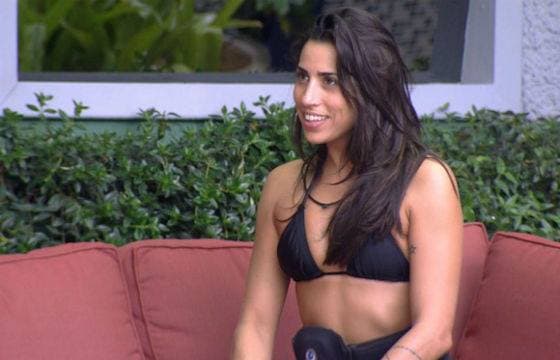 Ex-BBB Juliana diz não curtir nudes: "Ex me ameaçou"