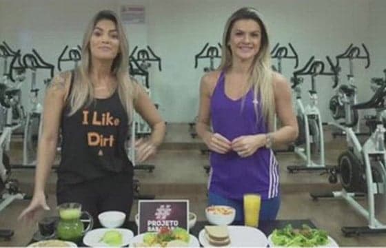 Oi? Latino elogia Mirella Santos e Kelly Key, suas ex-esposas, em rede social