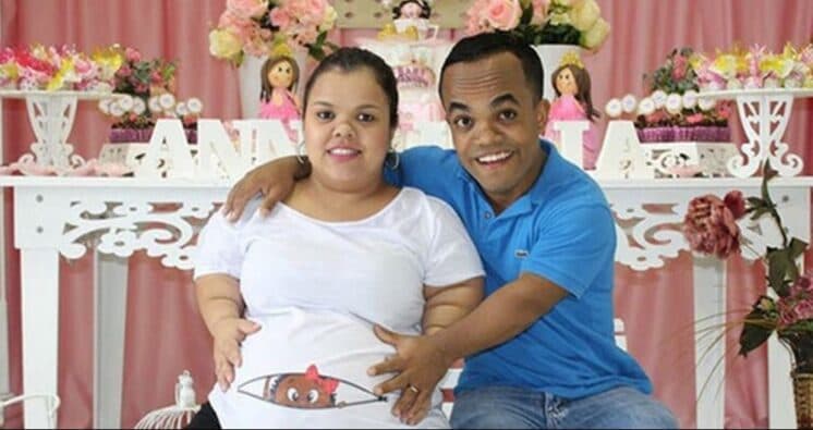 Filha do anão Marquinhos segue no hospital, diz mãe