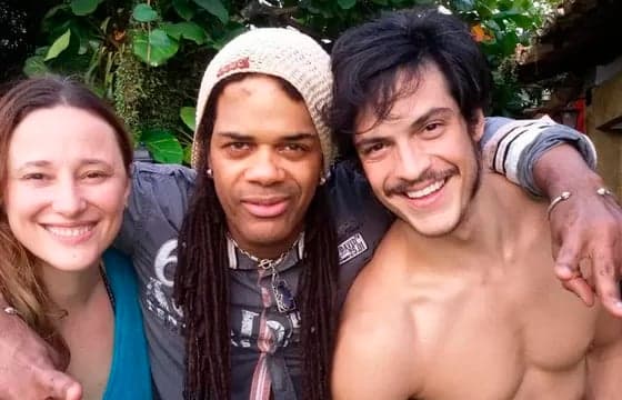 Mateus Solano exibe corpo sarado em foto no Instagram; confira
