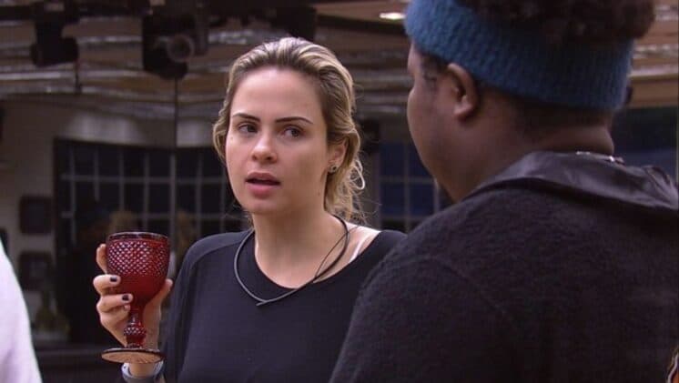 Não eram amigos? Ronan detona Ana Paula no "BBB16": "Ela era burra!"