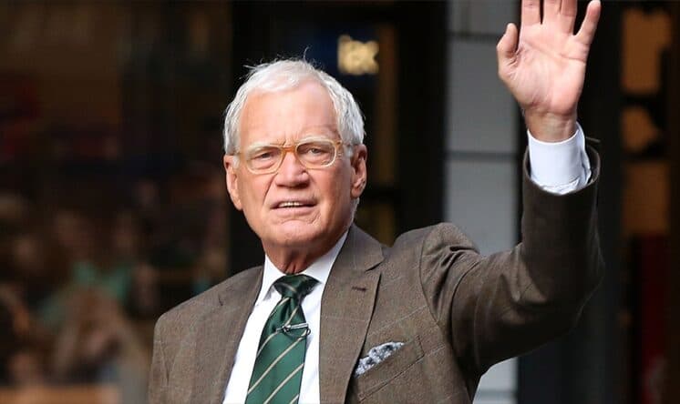 Após aposentadoria, apresentador David Letterman aparece irreconhecível nos EUA; veja!