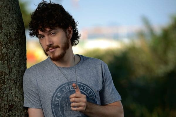 Caio Paduan será vilão em próxima novela das 21h