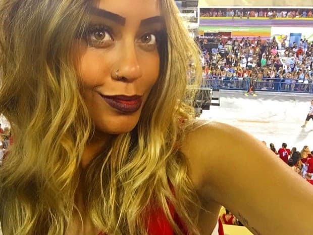Xii! Emissoras de TV fogem de irmã de Neymar; saiba o motivo