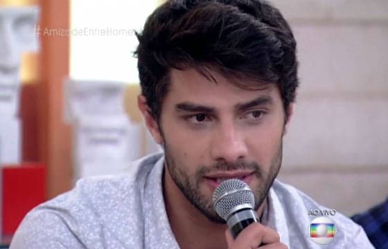 Renan, do 'BBB16', desconsidera amizade com Matheus: 'Não é meu amigo'