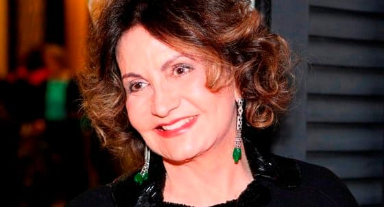 Rosamaria comenta acidente doméstico: "Estou com duas costelas quebradas"