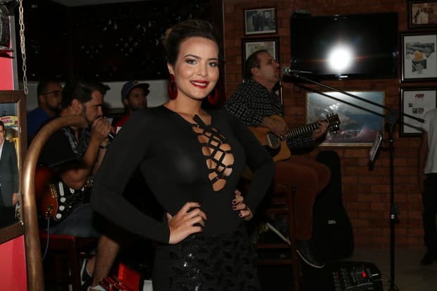 Geisy Arruda desabafa, rebate críticas e dispara: "tem sempre algum filho da p*** me ofendendo"