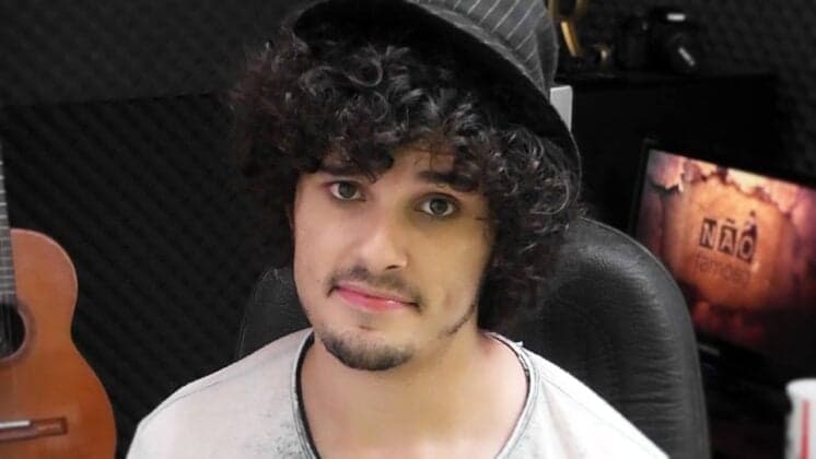 Fã do SBT faz paródia homenageando emissora; confira