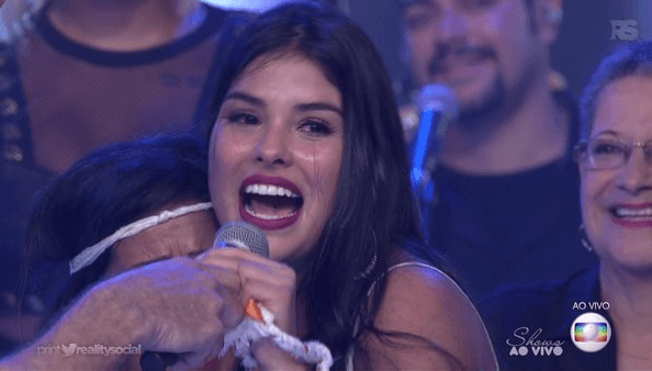 Agora milionária, Munik desabafa, fala sobre Lucas Lucco e Laham