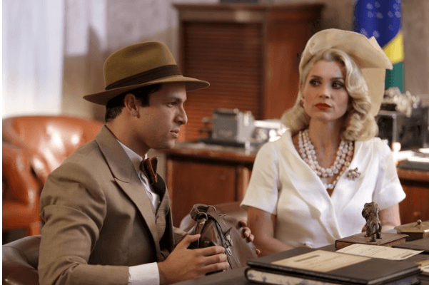 "Etâ Mundo Bom": Celso dá uma rasteira em Sandra!