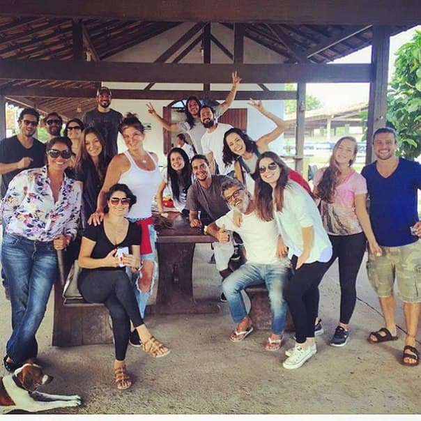 Elenco de "A Terra Prometida" se reúne pela primeira vez; veja as fotos