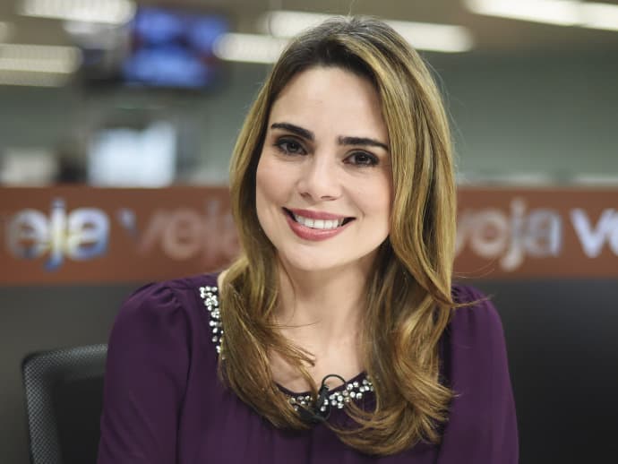 Muito influente na política, rádio quer Rachel Sheherazade de volta