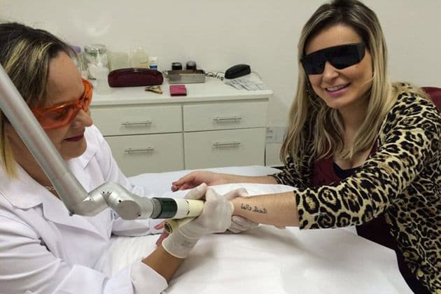 Nova mulher! Andressa Urach decide tirar tatuagens: ‘Me sentia suja’