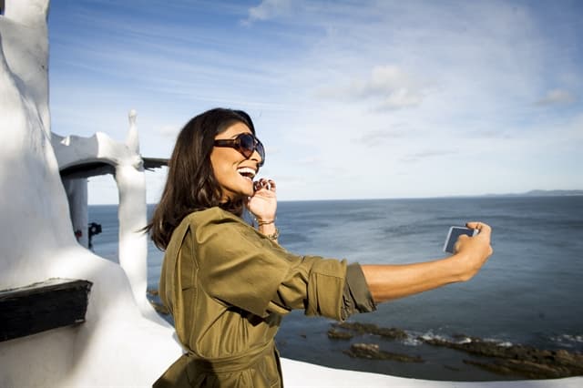 http://tvfoco.uai.com.br/wp-content/uploads/2015/05/Daniela-Mercury.jpg