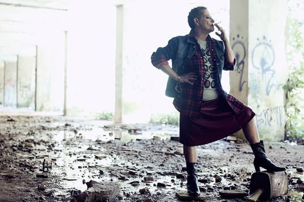Dona Geralda faz ensaio com visual de "rebelde e destemida"; veja as fotos!