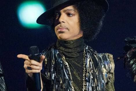 Morre cantor Prince aos 57 anos