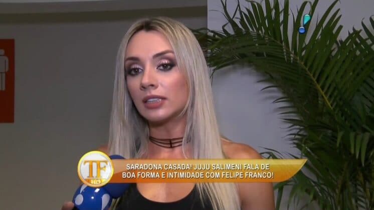 Na Record, Juju Salimeni é pega pedindo emprego na concorrência