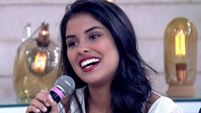 Vencedora do "BBB16", Munik está saindo com cantor sertanejo
