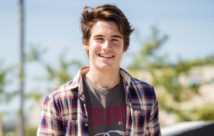 Revelação de "Malhação", Nicolas Prattes é reservado para novela das 19h