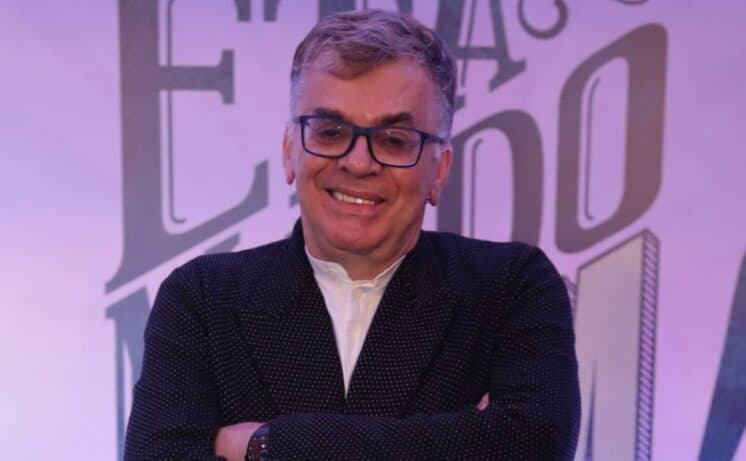 Walcyr Carrasco fala sobre saída de autora de "Eta Mundo Bom"