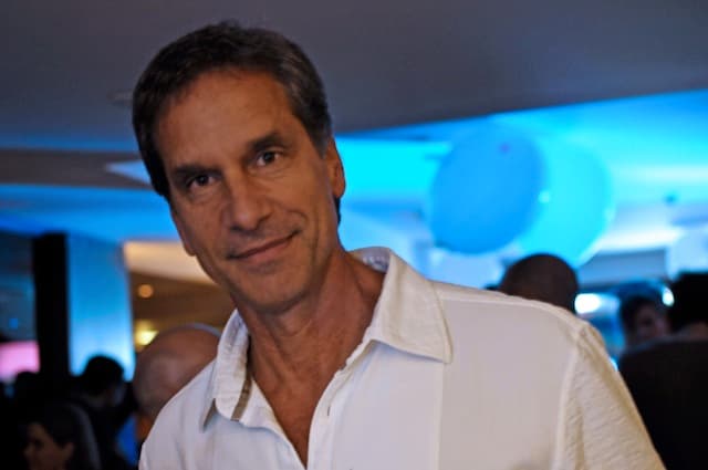 Victor Fasano deixará a Record após seis anos