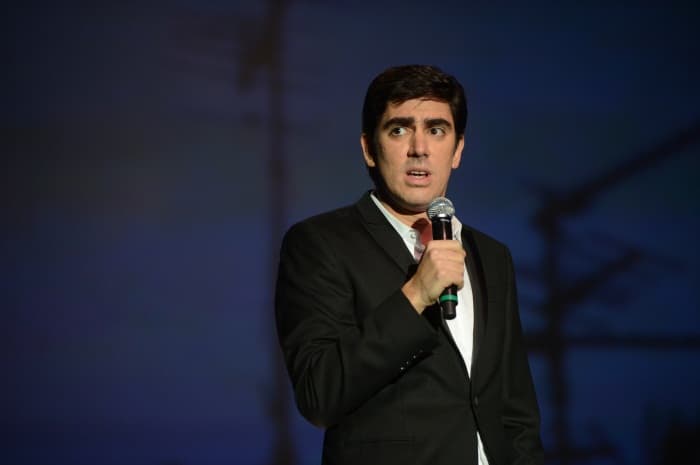 Globo deve aproveitar equipe de Jô Soares em novo talk show de Adnet