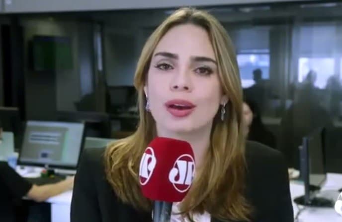 Após "Troféu Imprensa", Rachel Sheherazade começa a dar trabalho no SBT
