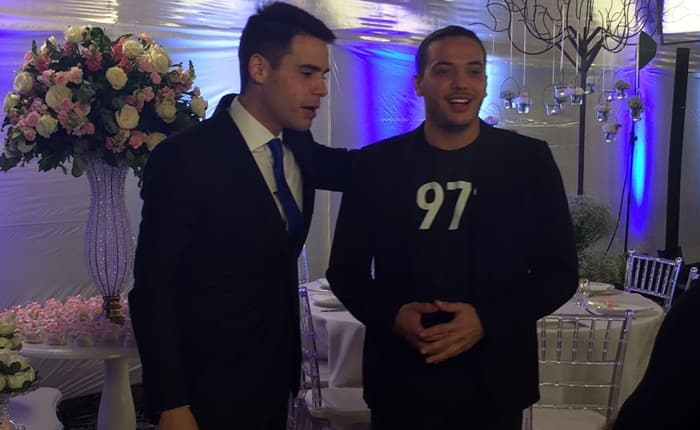 Pela primeira vez como titular do "Domingo Show", Luiz Bacci grava com Wesley Safadão