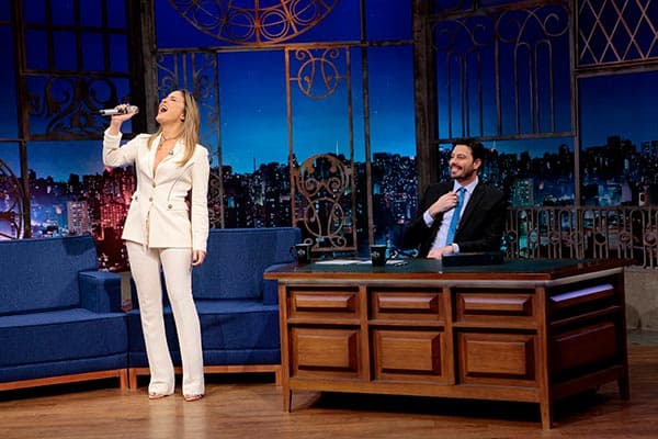 The Noite desta quarta-feira (18) recebe Claudia Leitte