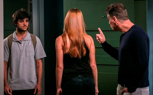 Par romântico de Eliza ainda é dúvida na novela "Totalmente Demais"