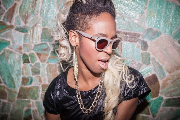 Tombou! Cachê de Karol Conka é superior ao de Anitta e Ludmilla