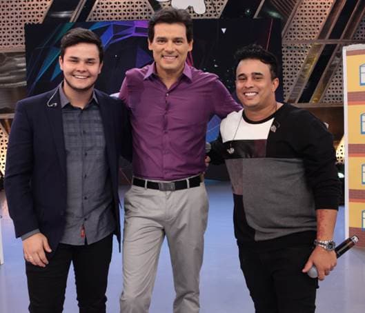 Matheus e Kauan agitam o Domingo Legal desse domingo (29)