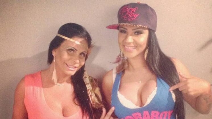 Filha de Gretchen, a "rainha do rebolado", concorrerá ao Miss Bumbum