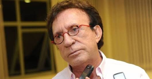 Moacyr Franco será homenageado no "Máquina da Fama"