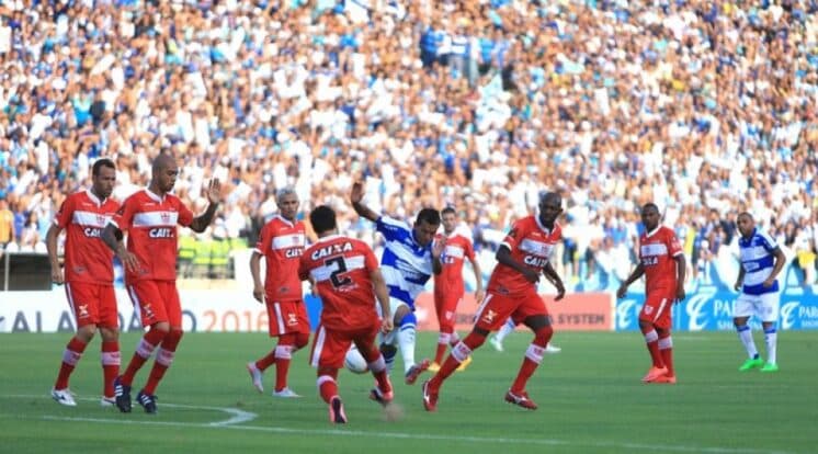 Globo impede Record de cobrir, do gramado, decisão do campeonato alagoano