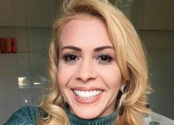 Joelma desmente que tenha queimado 200 pares de sapatos do ex Ximbinha