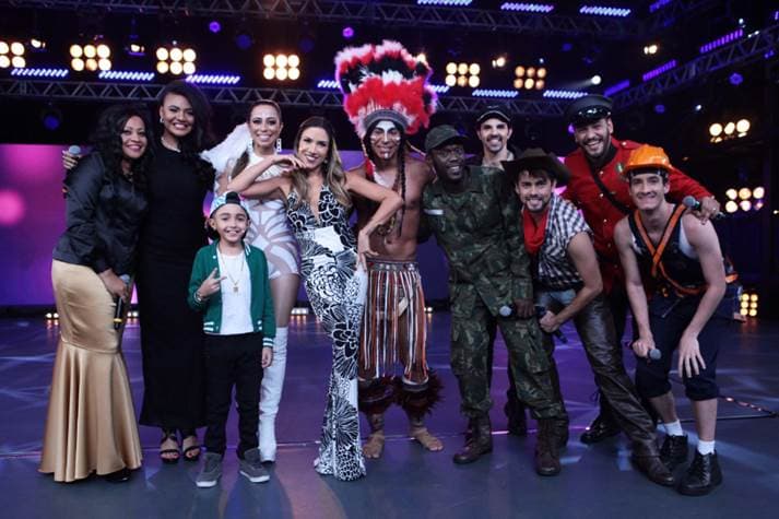Patricia Abravanel apresenta os covers de Ivete Sangalo, Biel e Rihanna no “Máquina da Fama” desta segunda-feira (2)