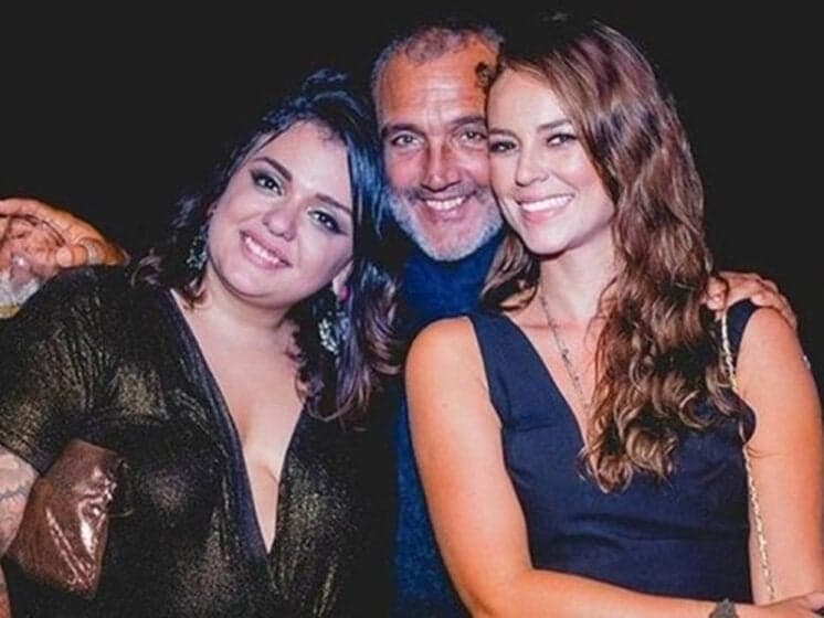 Paolla Oliveira posa com namorado, Rogério Gomes, em aniversário da enteada