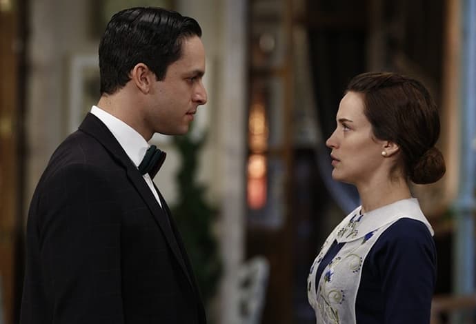 Casal em "Eta Mundo Bom", Rainer Cadete e Bianca Bin são afastados da novela por conjuntivite