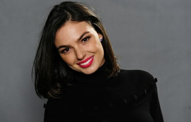 Gloria Perez vence disputa e consegue escalação de Isis Valverde para sua novela
